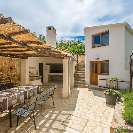 Holiday Home Jela Dobrinj Ngoại thất bức ảnh