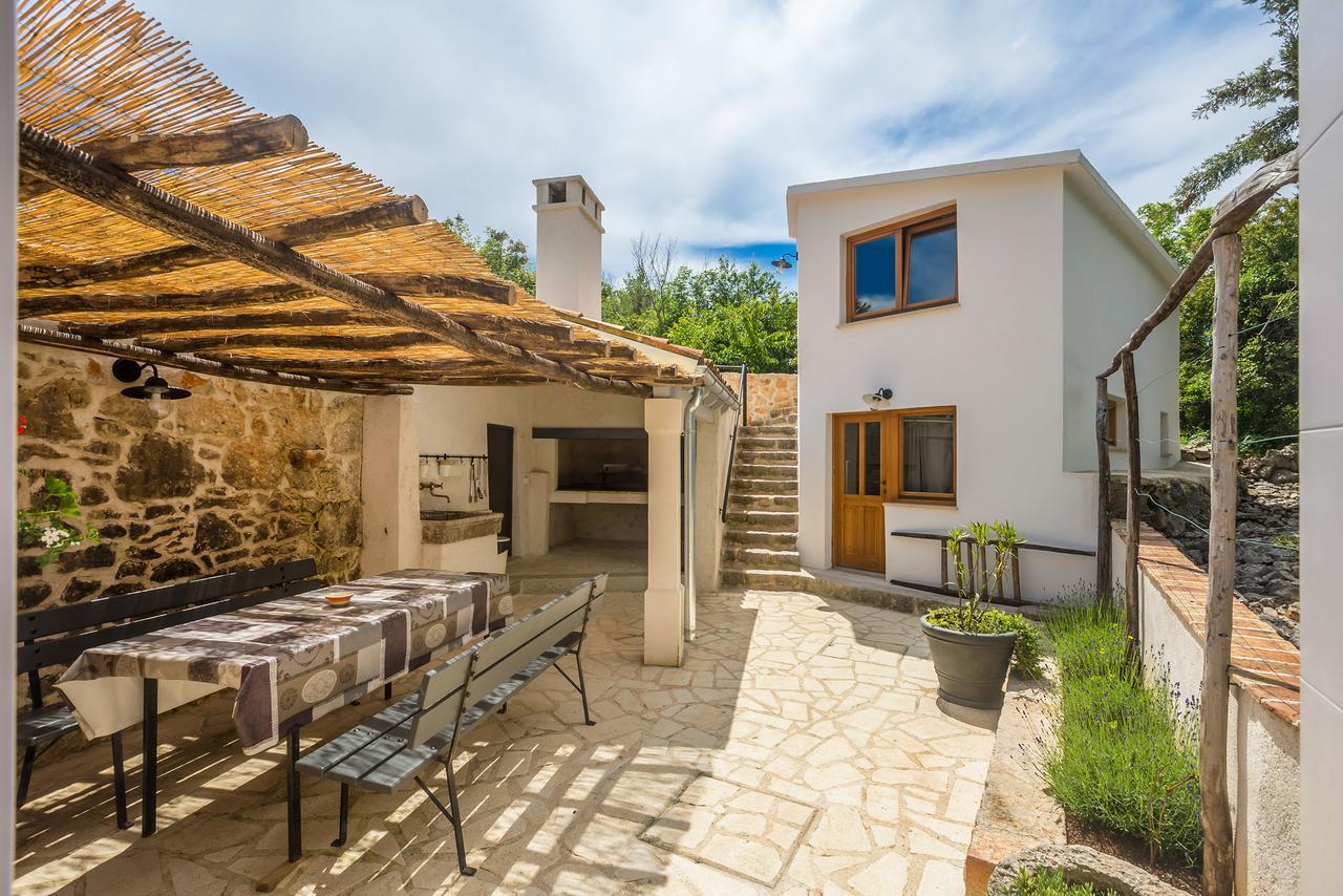 Holiday Home Jela Dobrinj Ngoại thất bức ảnh