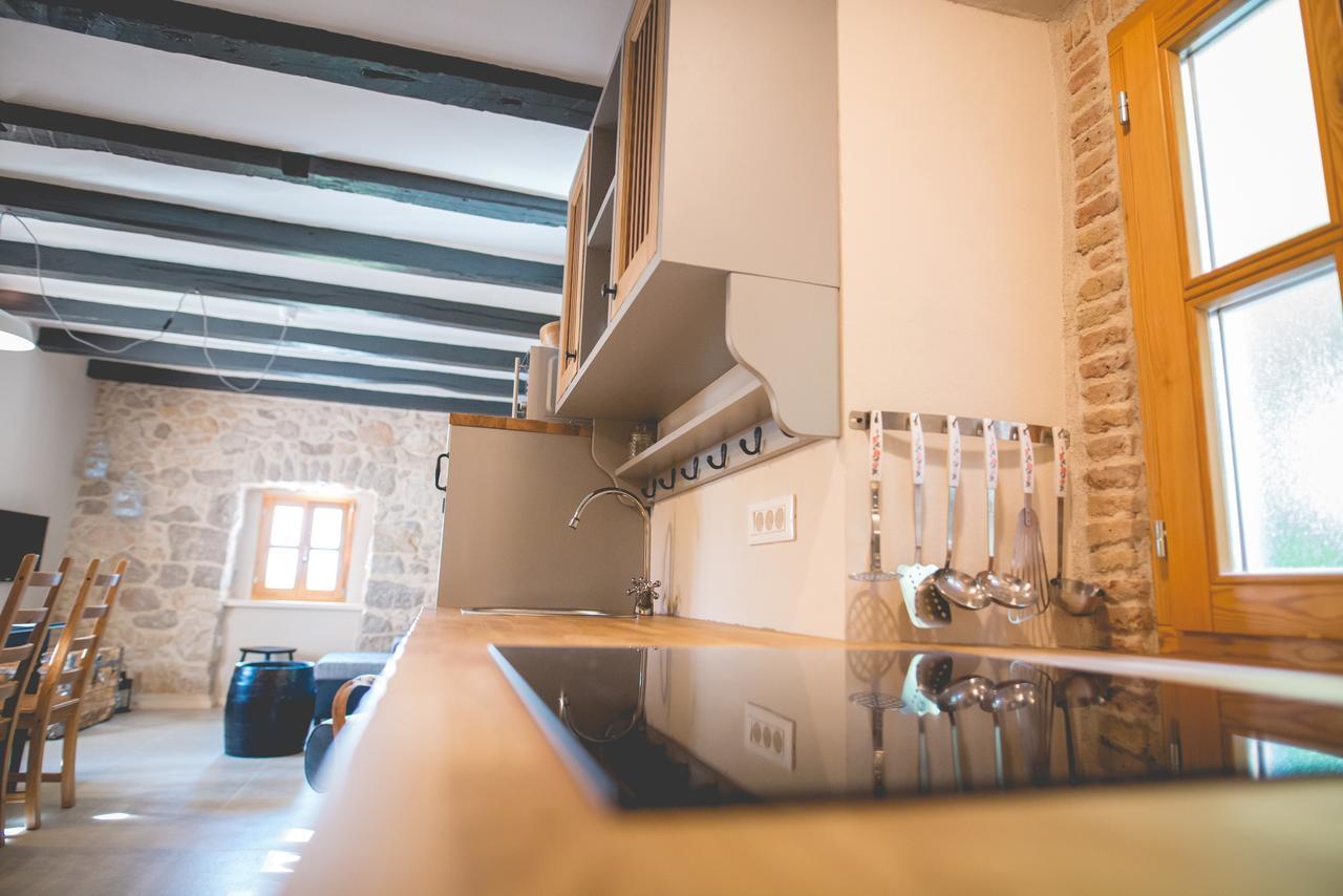 Holiday Home Jela Dobrinj Ngoại thất bức ảnh