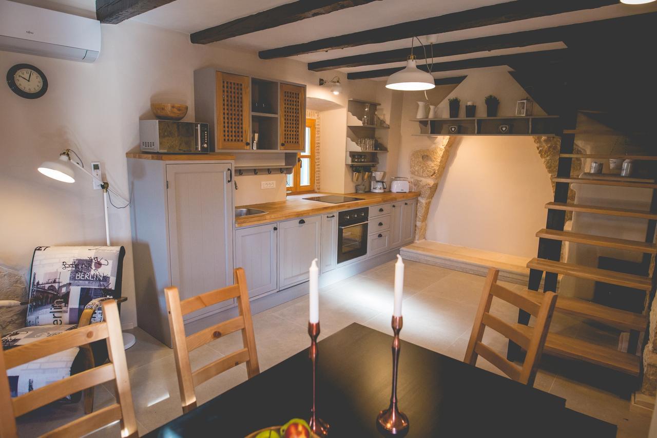 Holiday Home Jela Dobrinj Ngoại thất bức ảnh