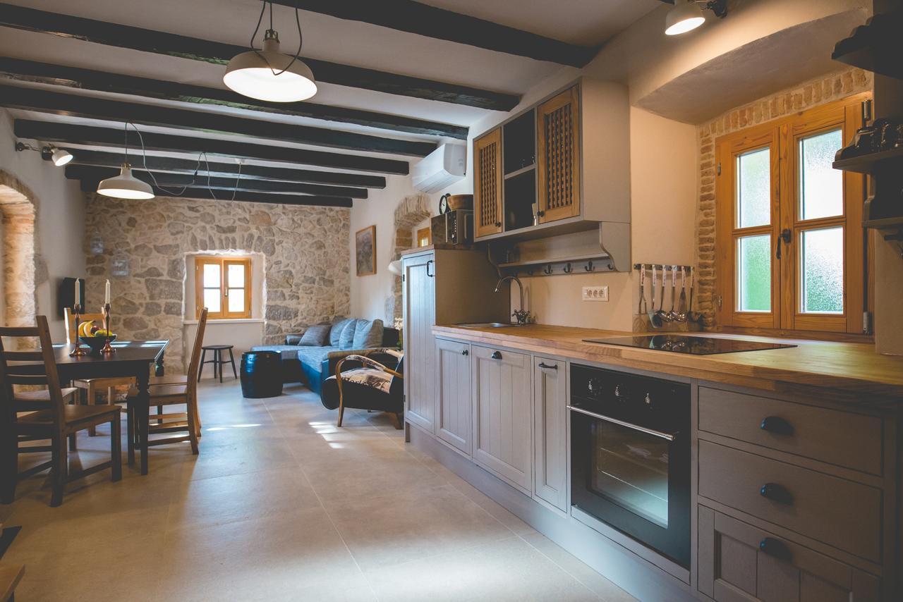 Holiday Home Jela Dobrinj Ngoại thất bức ảnh