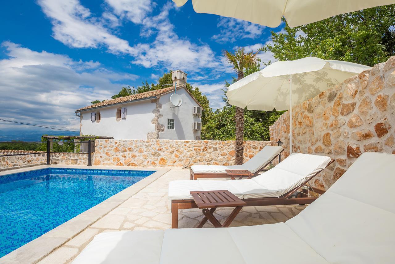Holiday Home Jela Dobrinj Ngoại thất bức ảnh
