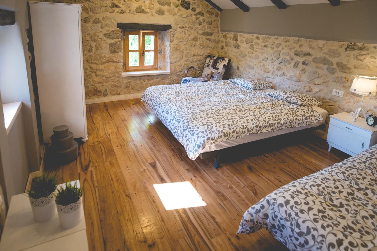 Holiday Home Jela Dobrinj Ngoại thất bức ảnh