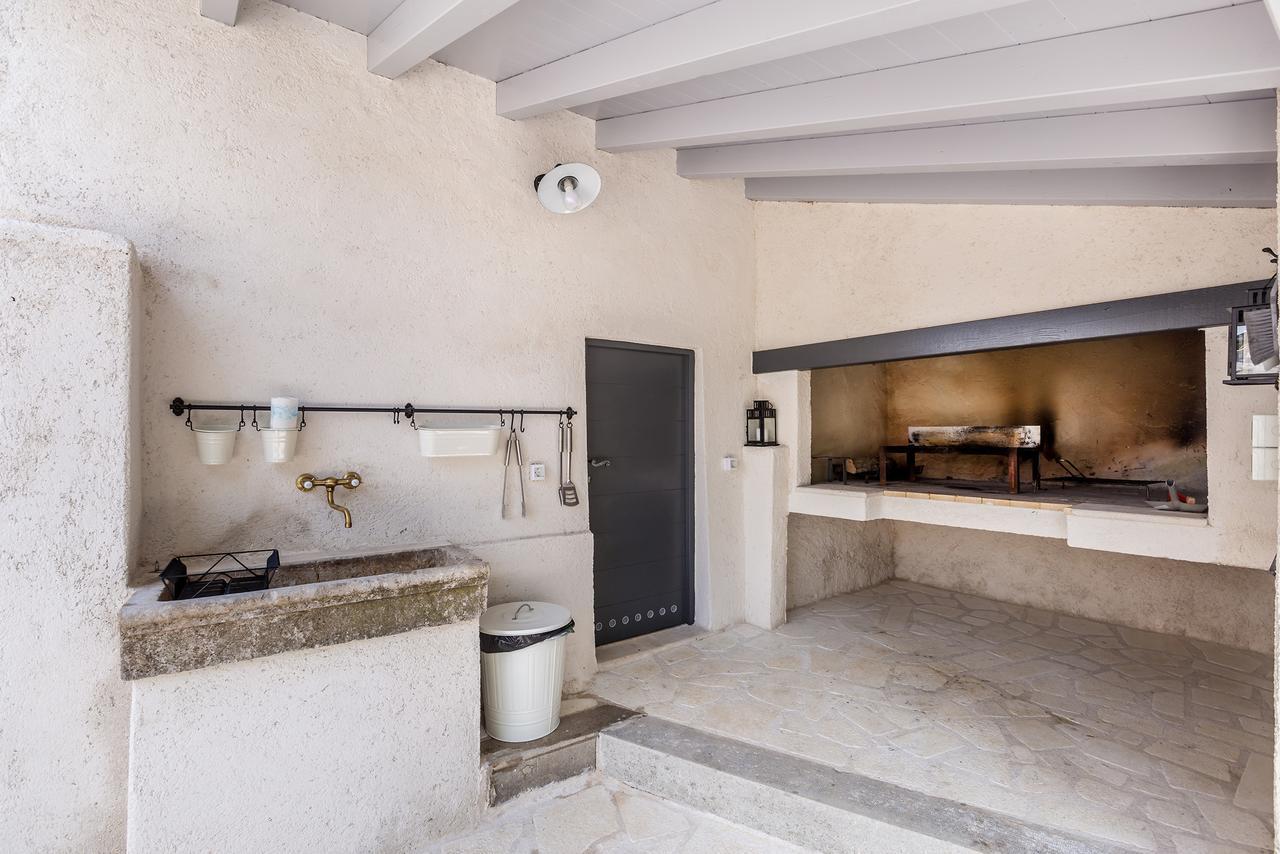 Holiday Home Jela Dobrinj Ngoại thất bức ảnh