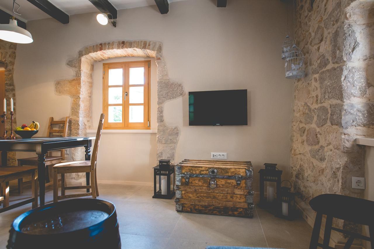 Holiday Home Jela Dobrinj Ngoại thất bức ảnh